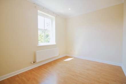 Monks Path, Aylesbury, Image 5