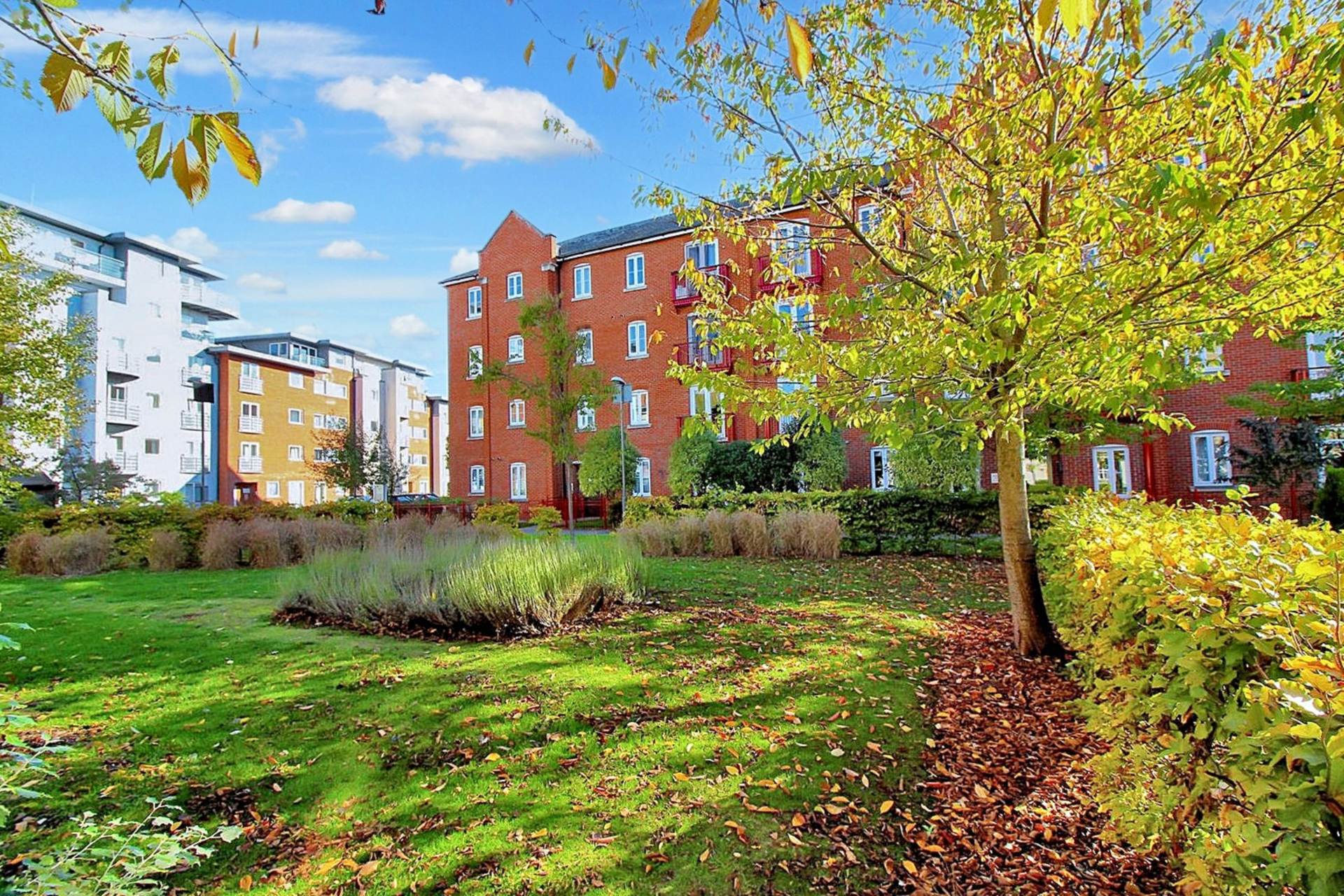 Barnshaw House, Aylesbury, Image 15