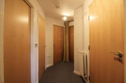 Barnshaw House, Aylesbury, Image 14