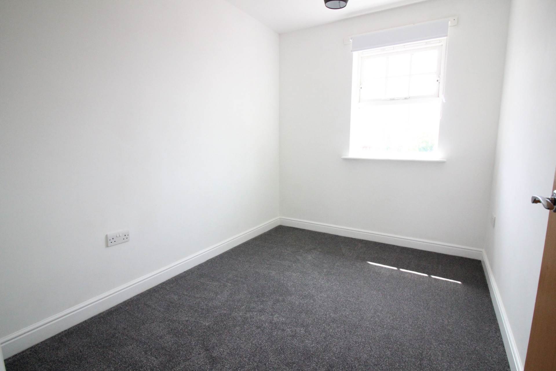 Florey Gardens, Aylesbury, Image 7