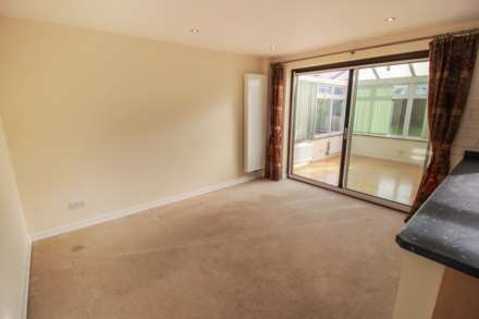 Camborne Avenue, Aylesbury, Image 3