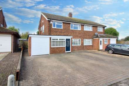 4 Bedroom Semi-Detached, Orchard Close, Waddesdon