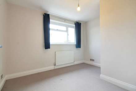 Orchard Close, Waddesdon, Image 11