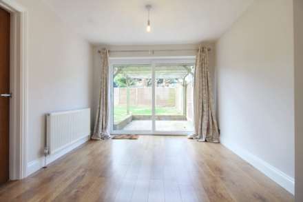 Orchard Close, Waddesdon, Image 5