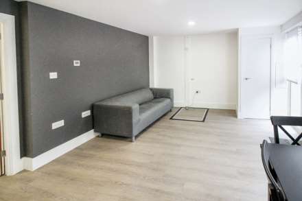 Mayflower House, 37 Bicester Road, Image 5