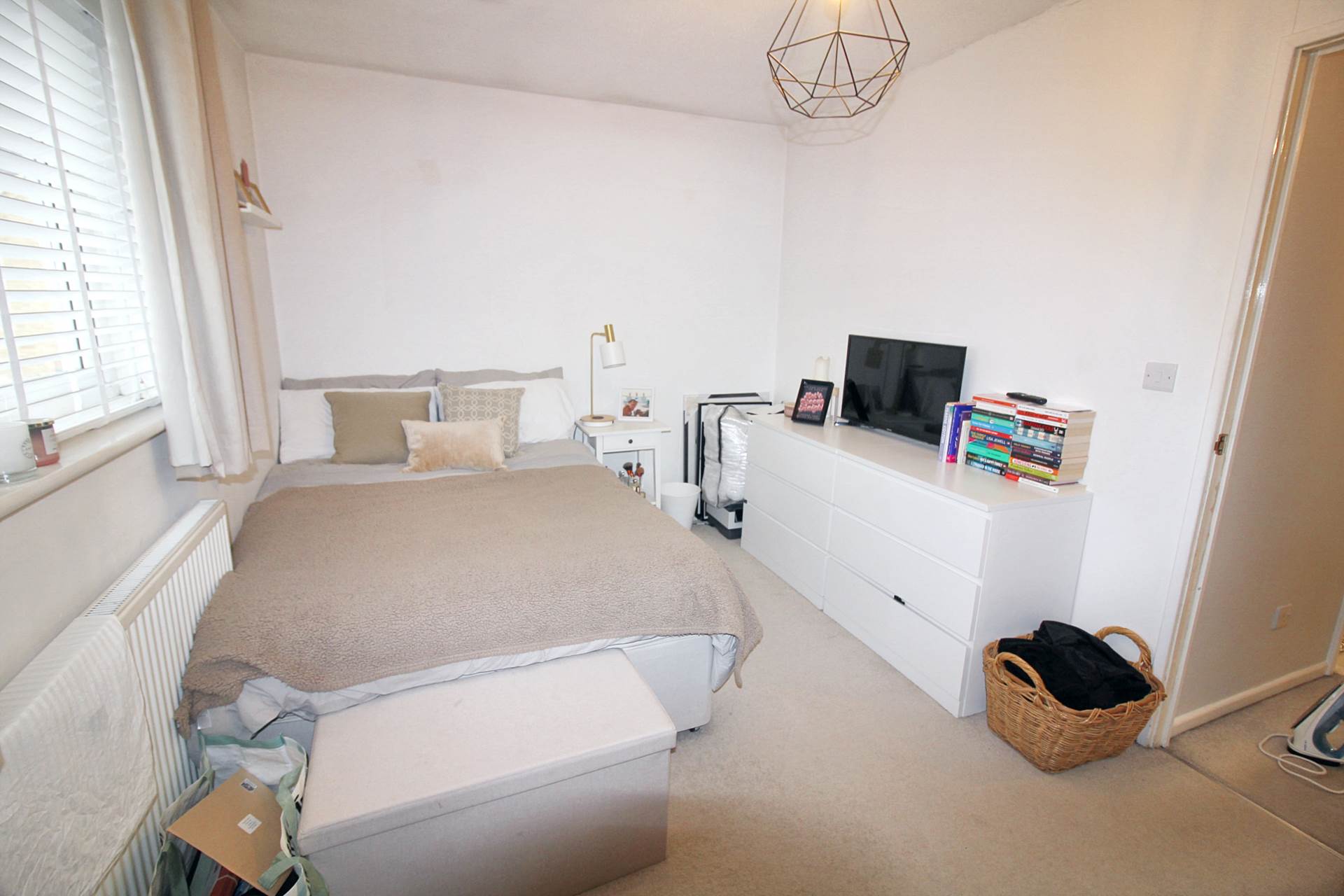 Angus Road, Aylesbury, Image 12