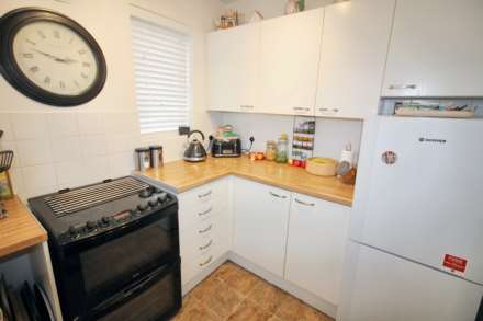 Angus Road, Aylesbury, Image 10