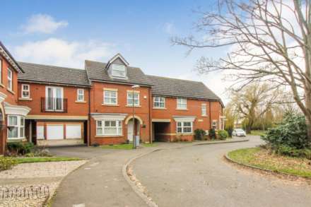 Whitebeam Close, Weston Turville, Image 1