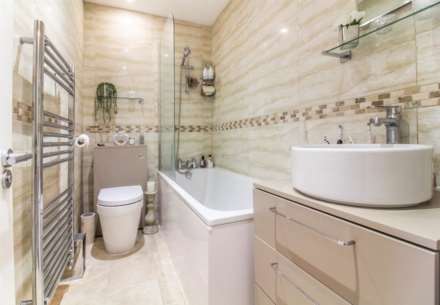 Whitebeam Close, Weston Turville, Image 14