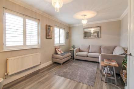 Whitebeam Close, Weston Turville, Image 8