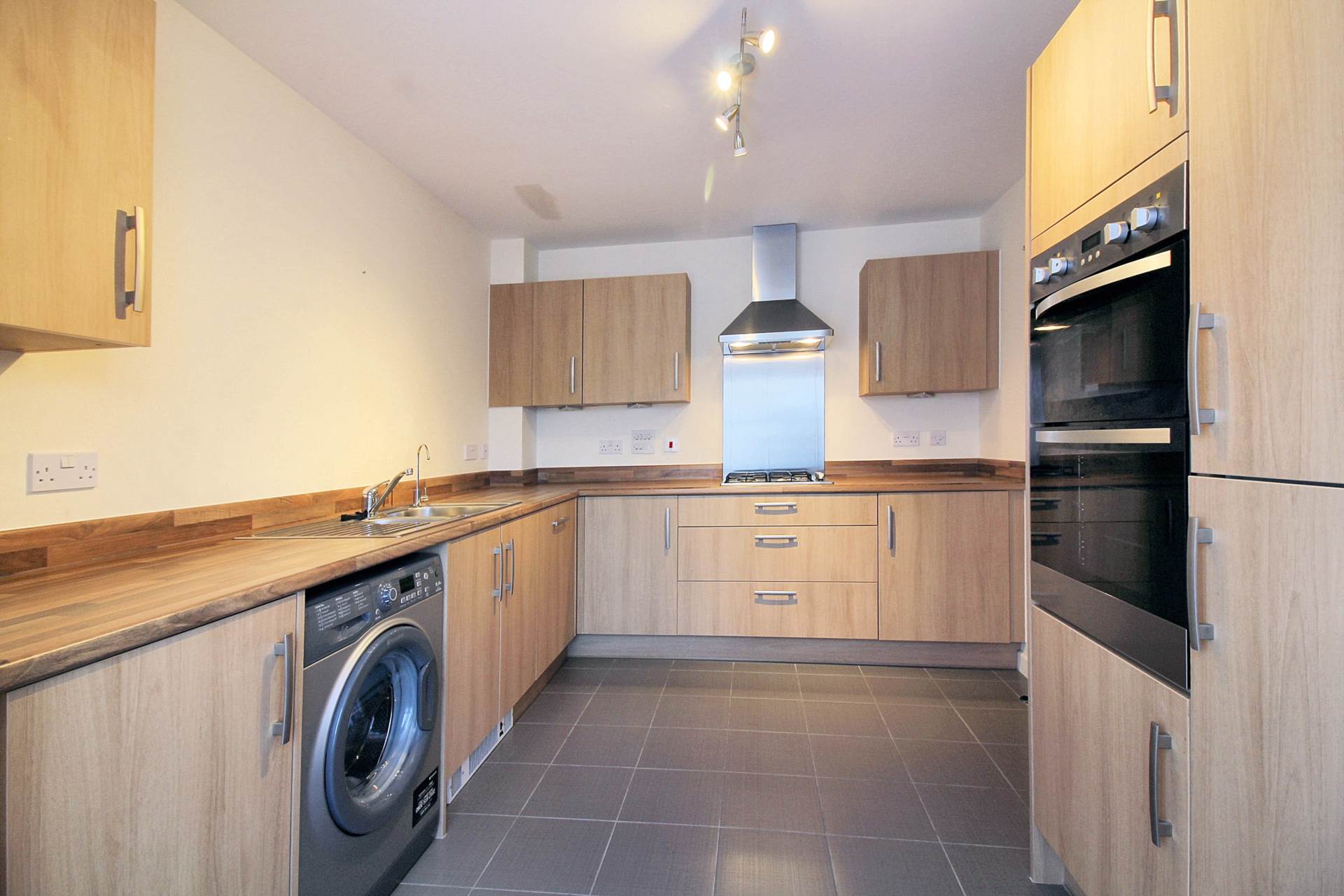 Pershore Way, Aylesbury, Image 2