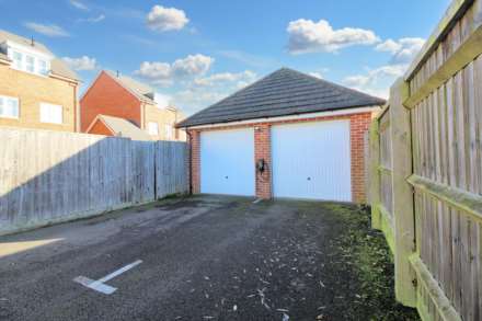 Pershore Way, Aylesbury, Image 15