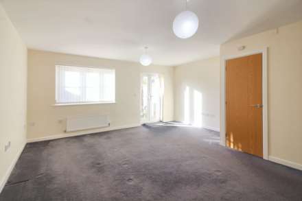 Pershore Way, Aylesbury, Image 3