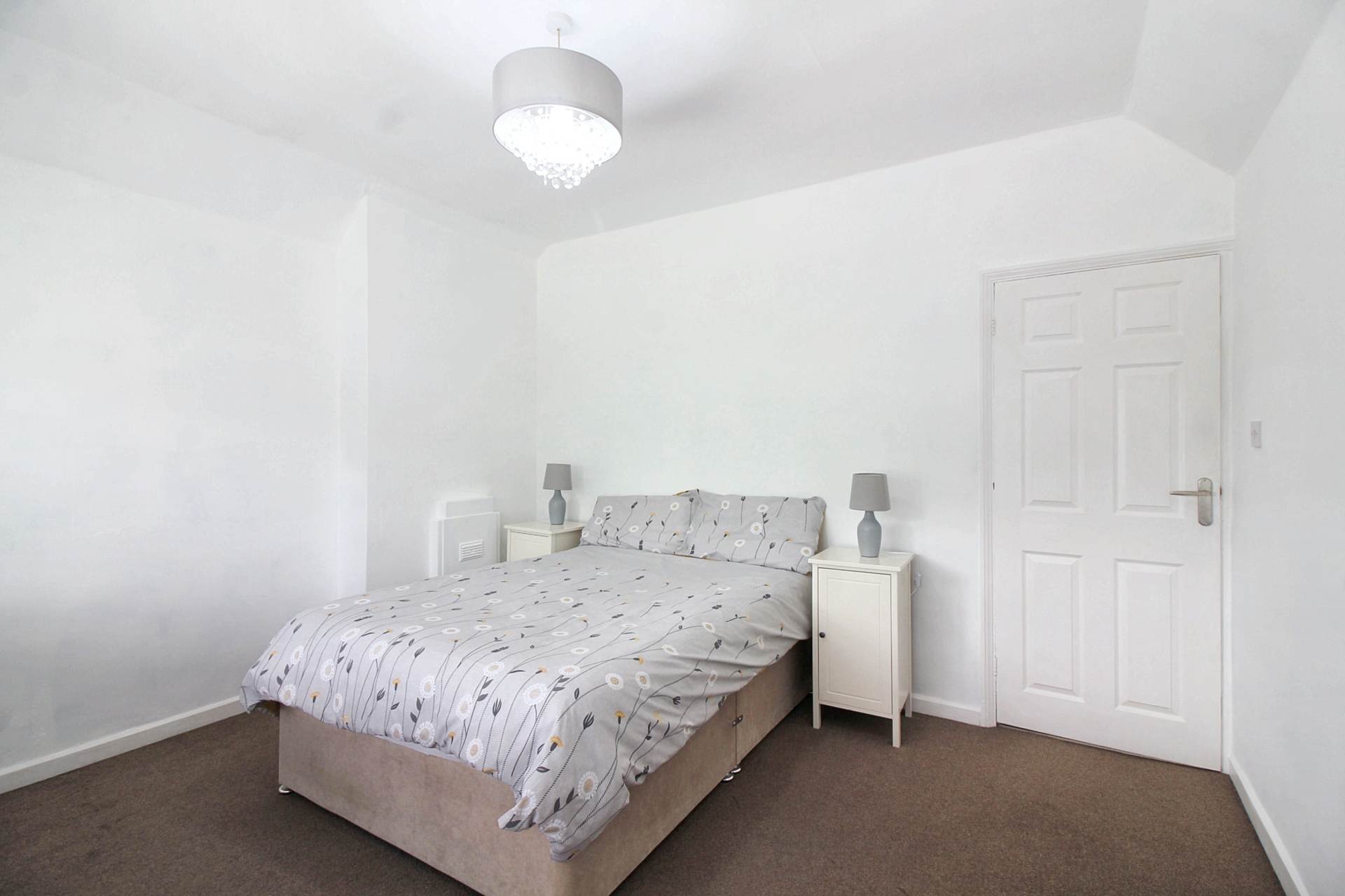 Tring Road, Aylesbury, Image 13