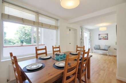 Tring Road, Aylesbury, Image 3