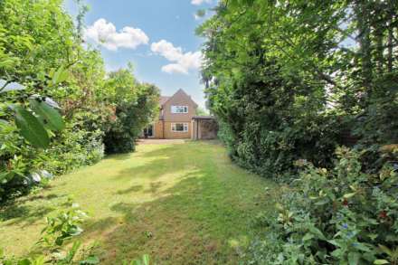 Tring Road, Aylesbury, Image 4