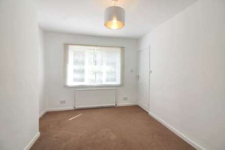 Tring Road, Aylesbury, Image 6