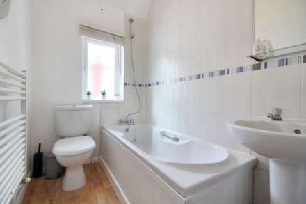 Tring Road, Aylesbury, Image 7
