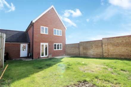 Pershore Way, Aylesbury, Image 7