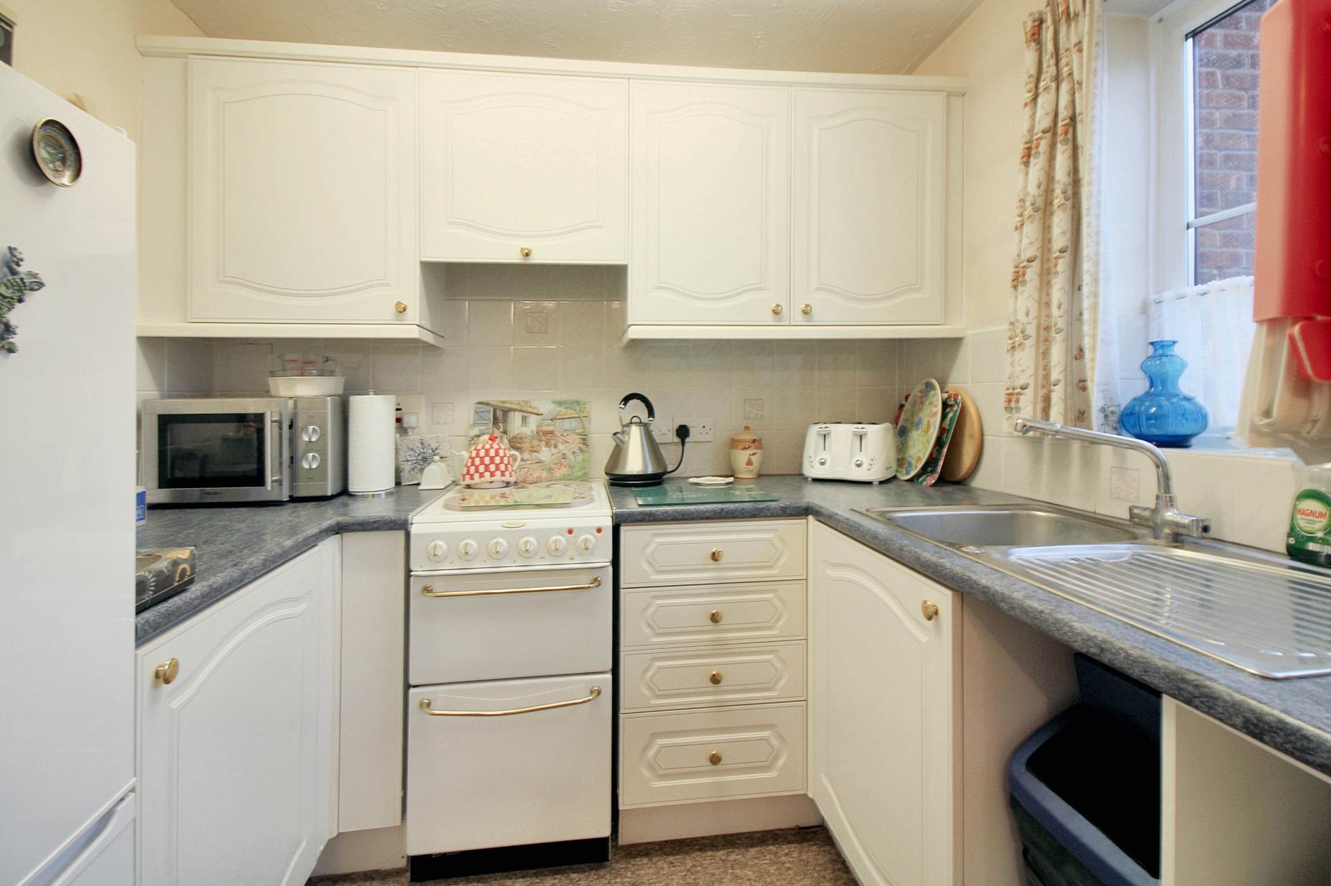 Churchill Court, Aylesbury, Image 2