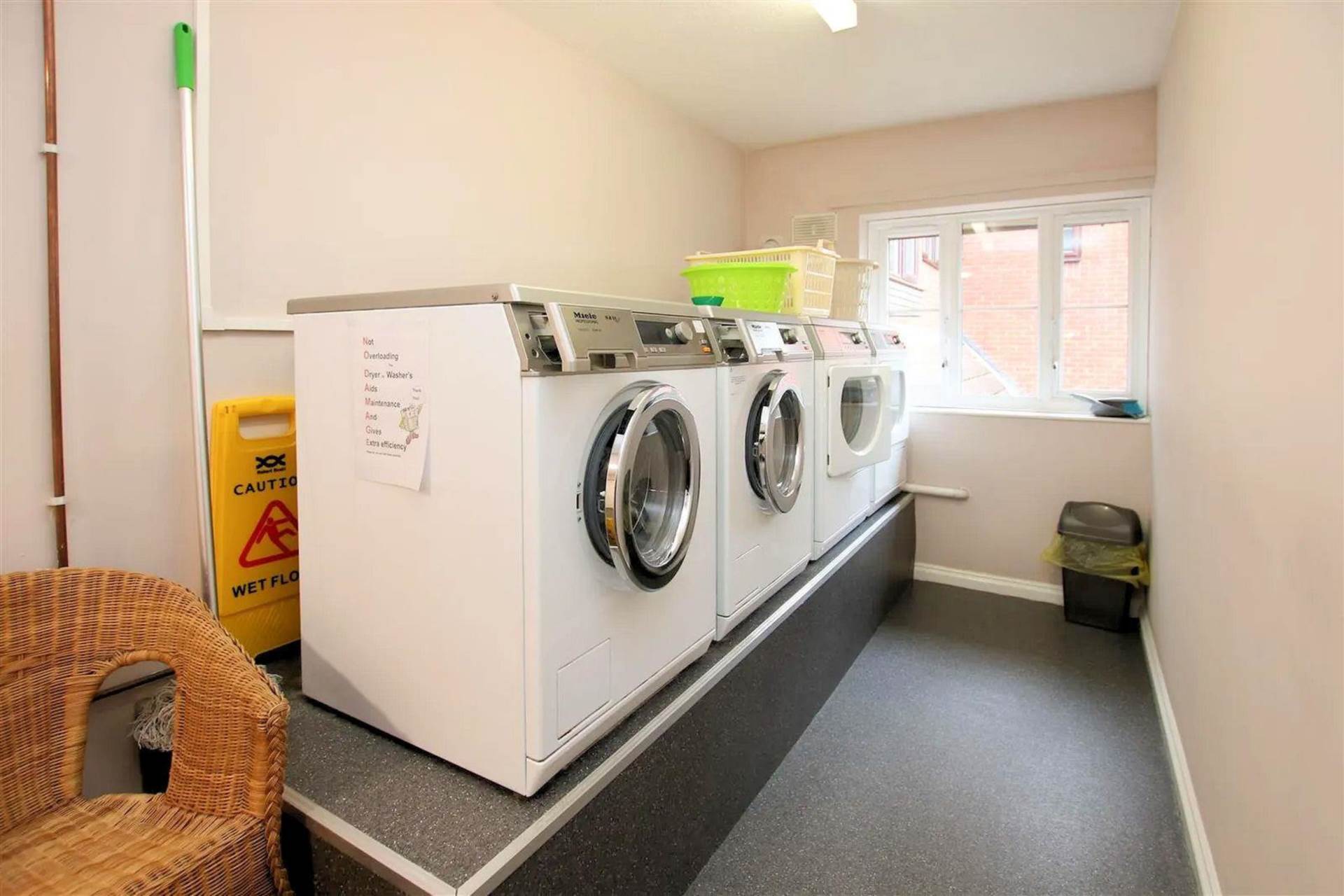 Churchill Court, Aylesbury, Image 9