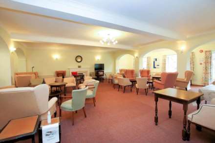 Churchill Court, Aylesbury, Image 10