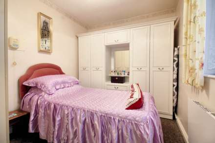 Churchill Court, Aylesbury, Image 7