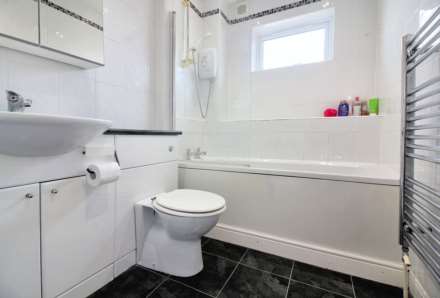 Deverill Road, Aylesbury, Image 5