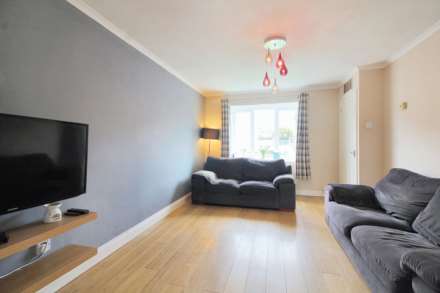 Deverill Road, Aylesbury, Image 6