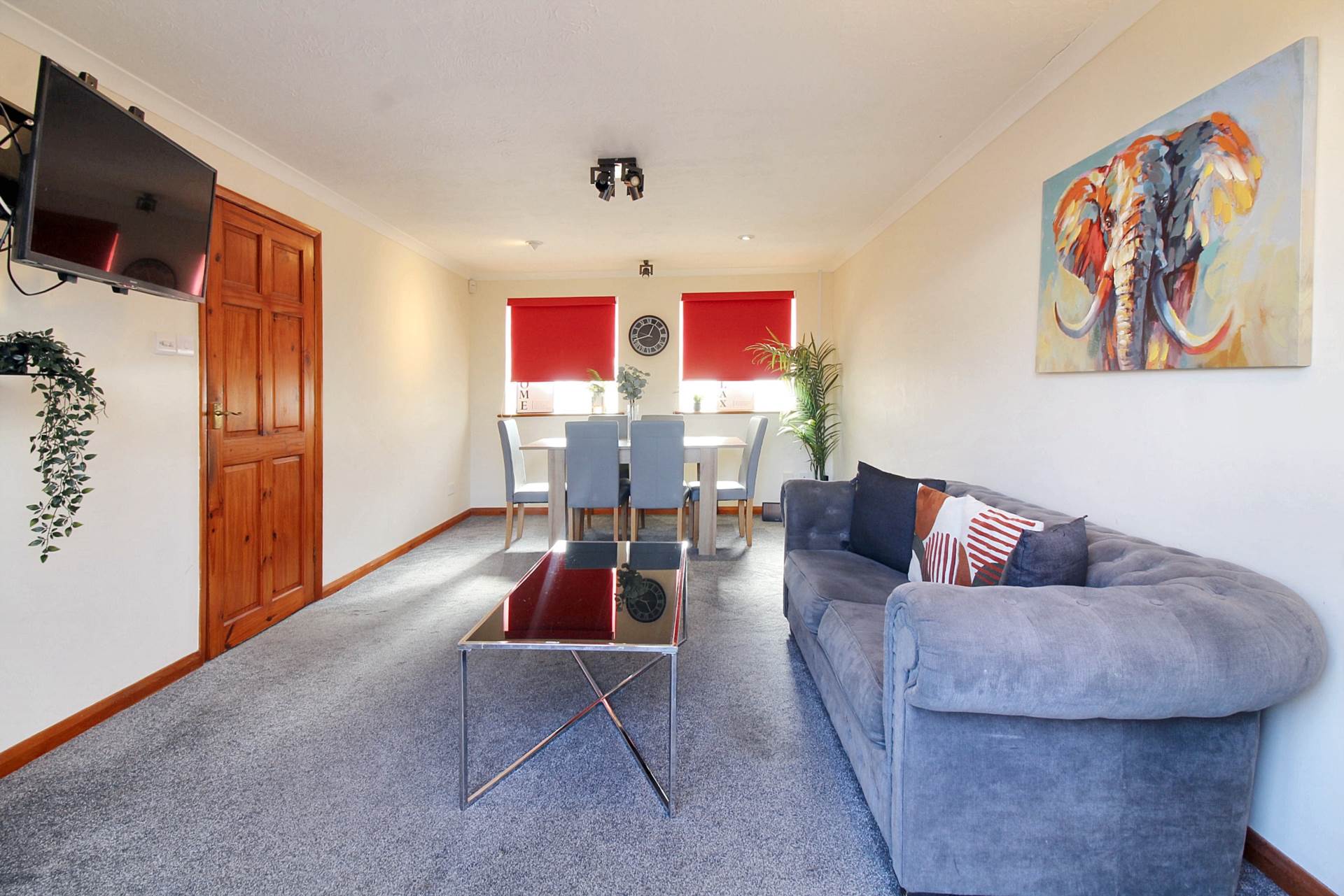 Norfolk Terrace, Aylesbury, Image 2