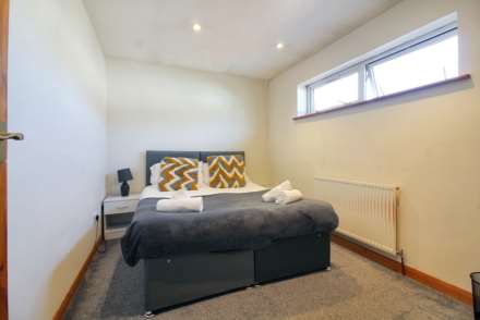 Norfolk Terrace, Aylesbury, Image 5