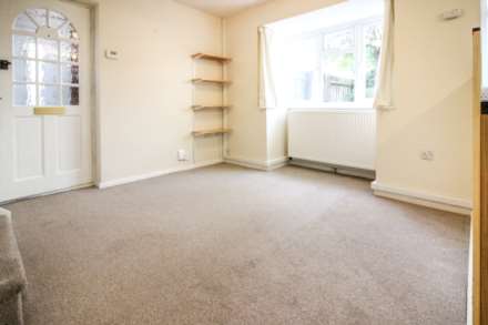 Warwick Court, Bicester, Image 4