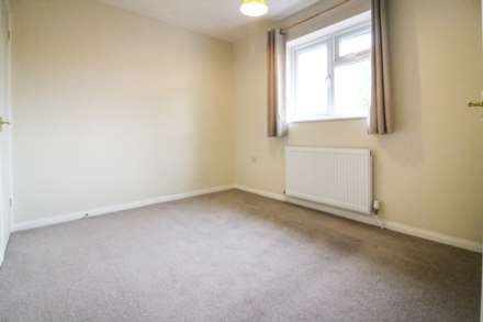 Warwick Court, Bicester, Image 6