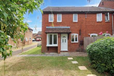 Turner Walk, Aylesbury, Image 1