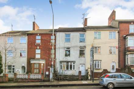 Buckingham Road, Aylesbury, Image 1