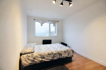 Buckingham Road, Aylesbury, Image 5