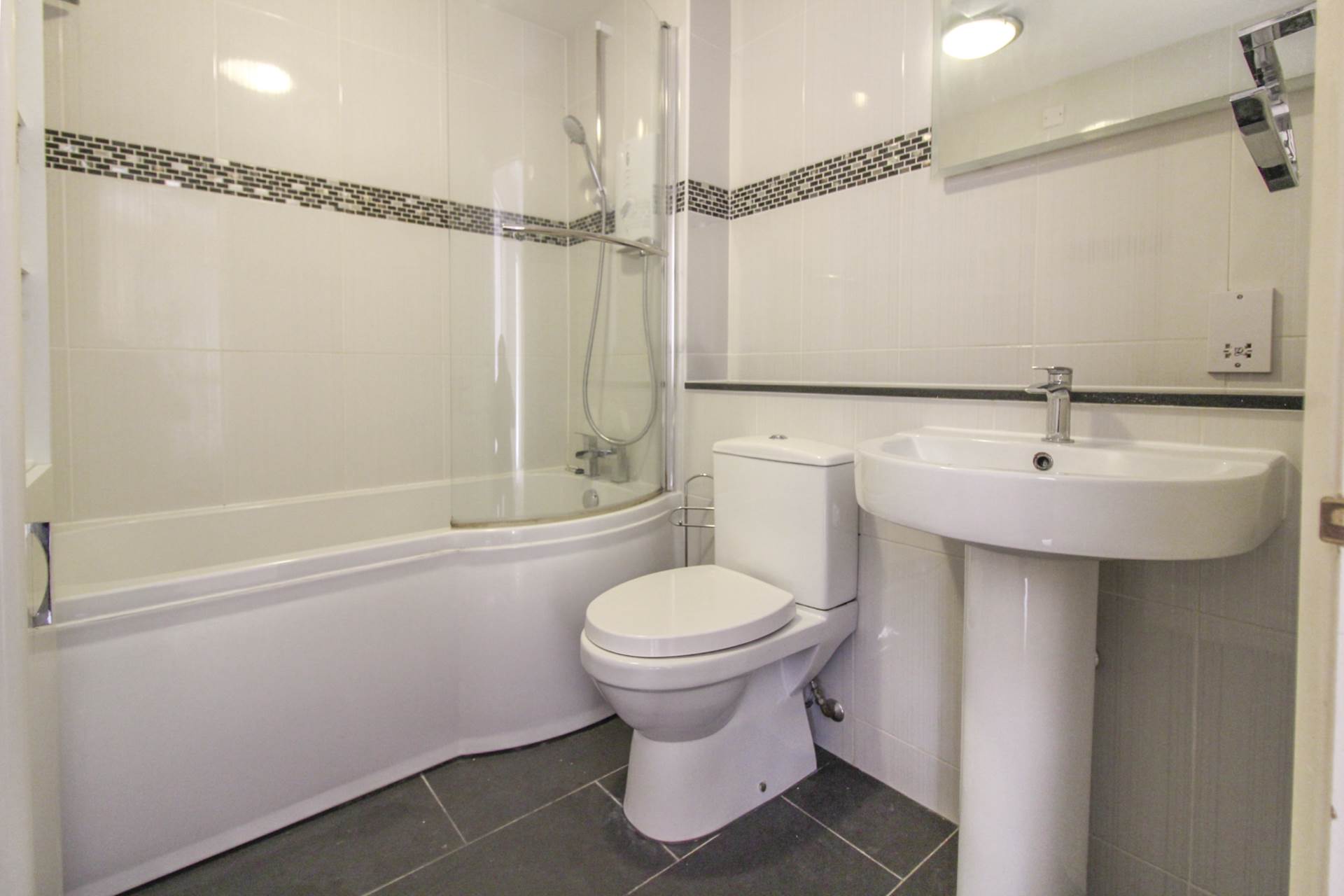 Hilda Wharf, Aylesbury, Image 6