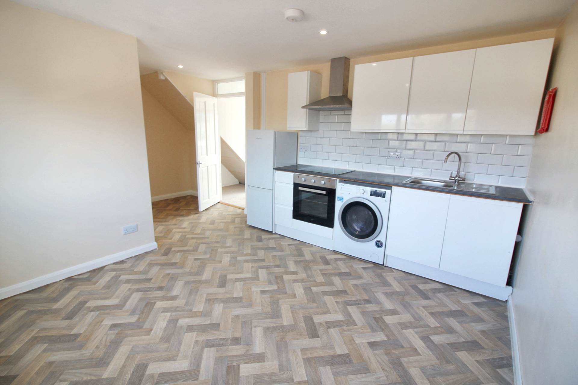 York Place, Aylesbury, Image 6