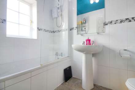Brotheridge Court, Aylesbury, Image 11