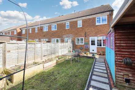 Brotheridge Court, Aylesbury, Image 7