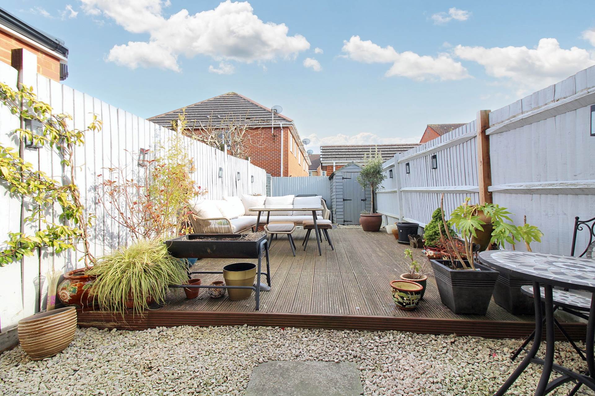 Bond Close, Aylesbury, Image 4
