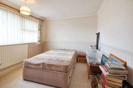 Long Meadow, Aylesbury, Image 10