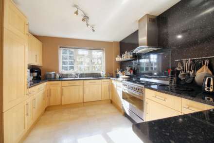 Allonby Way, Aylesbury, Image 2