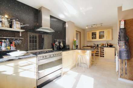 Allonby Way, Aylesbury, Image 8