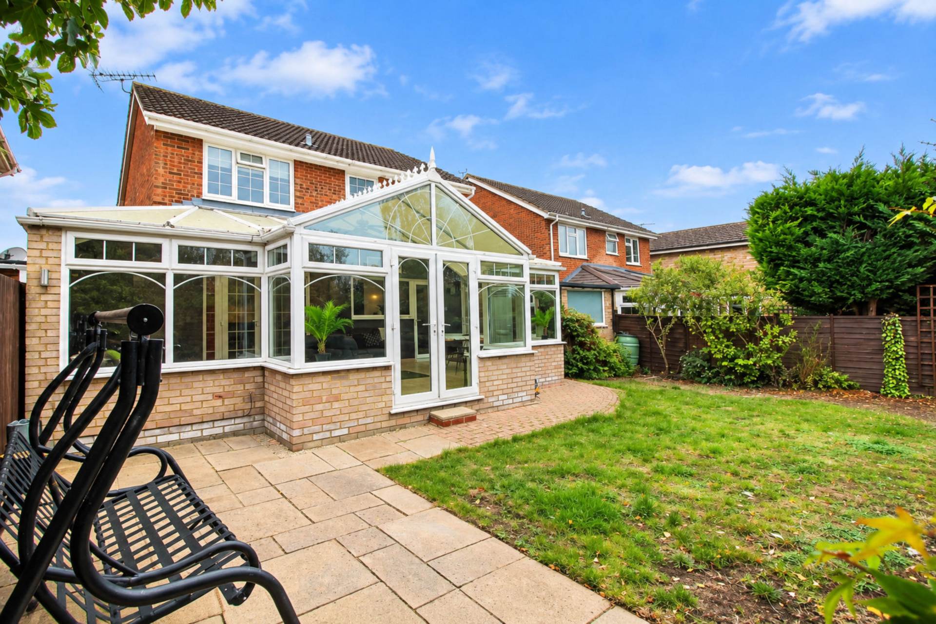 Dean Close, Aylesbury, Image 8