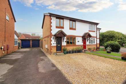 Isis Close, Aylesbury, Image 1