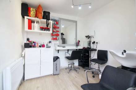 Isis Close, Aylesbury, Image 7