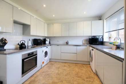 Anton Way, Aylesbury, Image 4