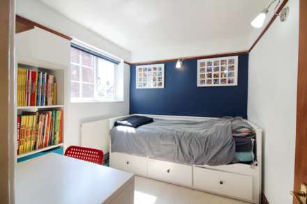 Quainton Road, Waddesdon, Image 9