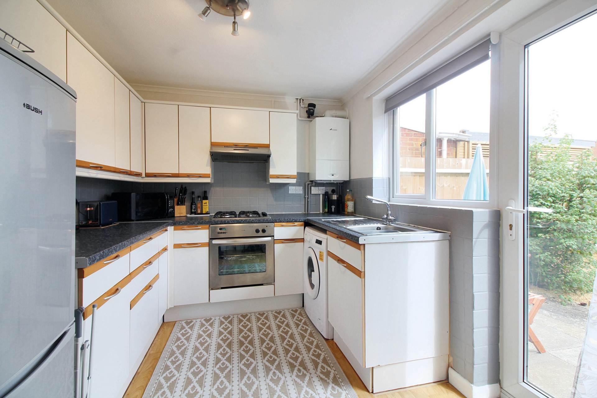 Upper Abbotts Hill, Aylesbury, Image 3